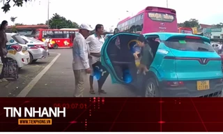 TIN NHANH: Gần 30 người thương vong trong sự cố cầu treo ở Trung Quốc