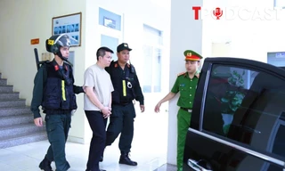 NÓNG 6/11: Chồng ca sĩ Đoàn Di Băng đối diện khung hình phạt nào?