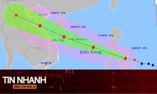 TIN NHANH: Bão Bualoi có tốc độ 'khó hiểu', có thể đổi hướng khi vào biển Bắc Trung Bộ