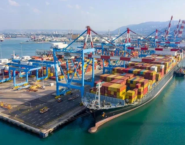 Các quốc gia vùng Vịnh cân nhắc thay thế eo biển Hormuz bằng 'hành lang năng lượng' Haifa