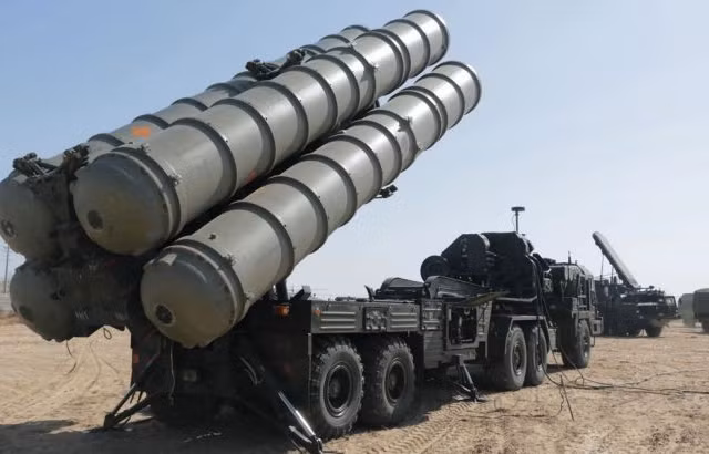 Ukraine tuyên bố phá huỷ 'rồng lửa' S-400 của Nga