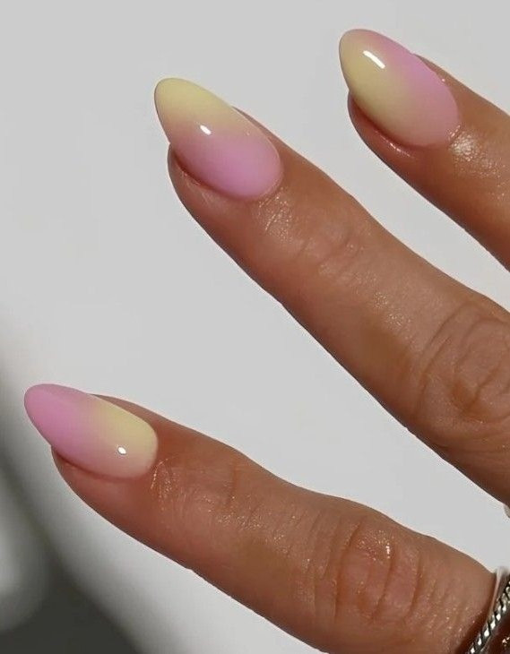 yellow-and-pink-ombre-nails.jpg