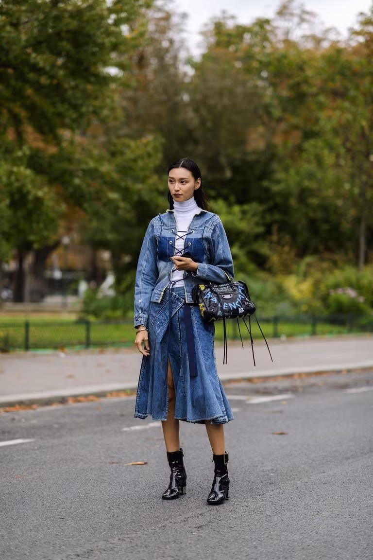 paris-pfw-street-style-day-7-ss18-tyler-joe-004-jpg-1507318725.jpg