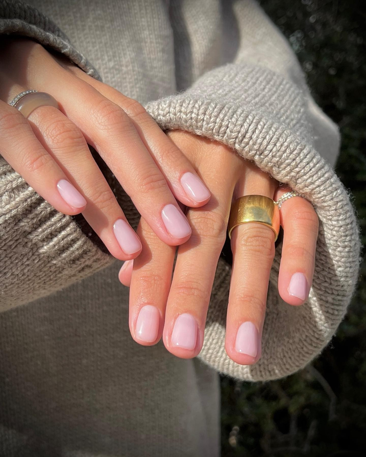baby-pink-nail-colour-trend-311482-1704284463432-main.jpg