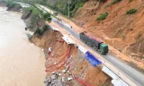Nước sông Lô dâng cao, tuyến huyết mạch bị sạt lở nghiêm trọng