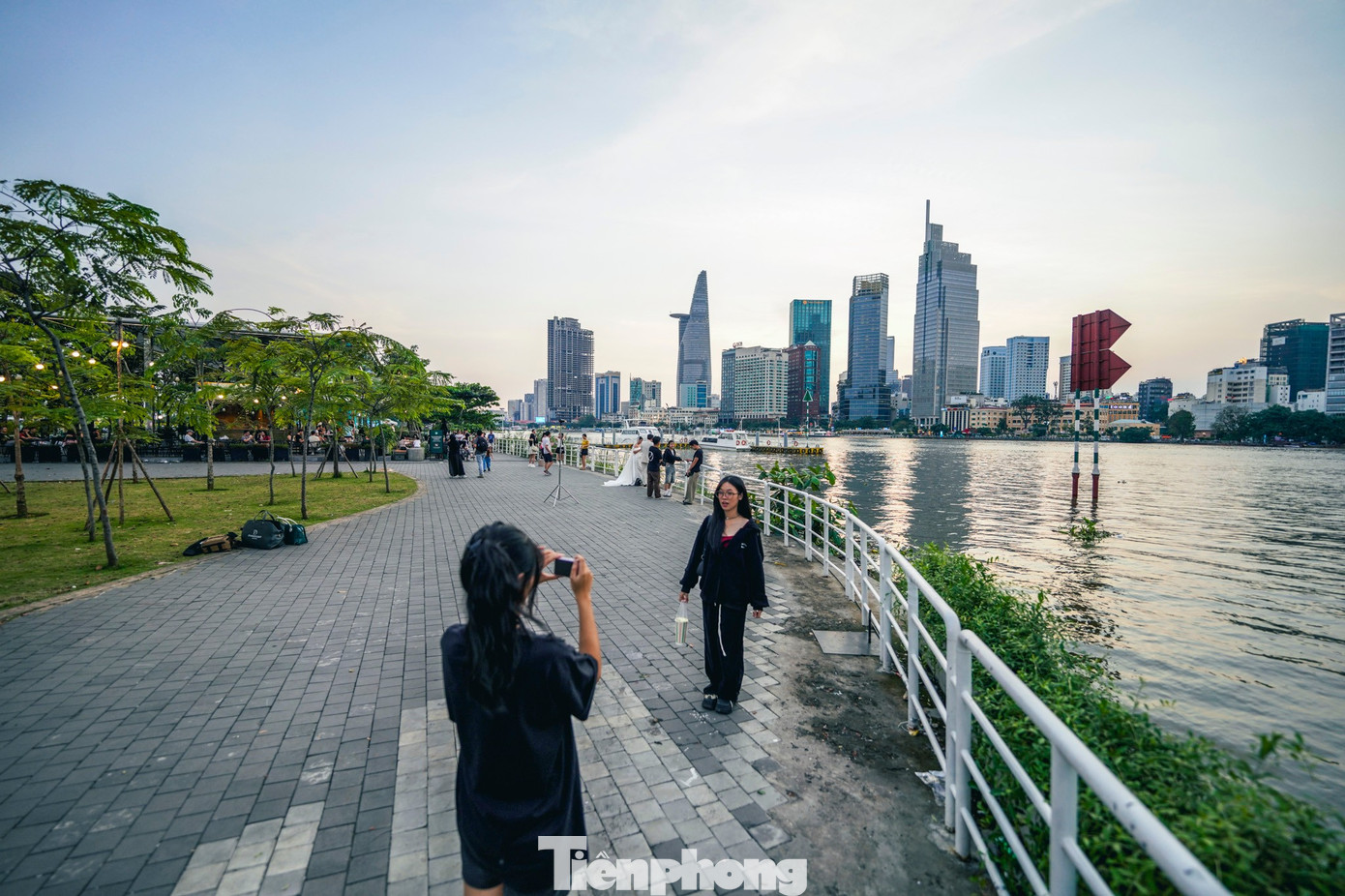 Mãn nhãn vườn hướng dương nghìn bông khoe sắc bên bờ sông Sài Gòn- Ảnh 24.