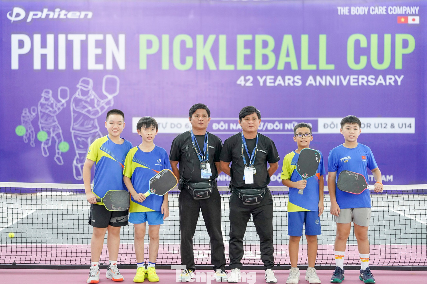 Sau phần khai mạc, các cuộc đối đầu của nội dung đôi tự do trình 6.5 và Junior U14 của giải đã khởi tranh. Năm nay, có 24 VĐV U12 và 24 VĐV U14. tp-ld-1-46.jpg