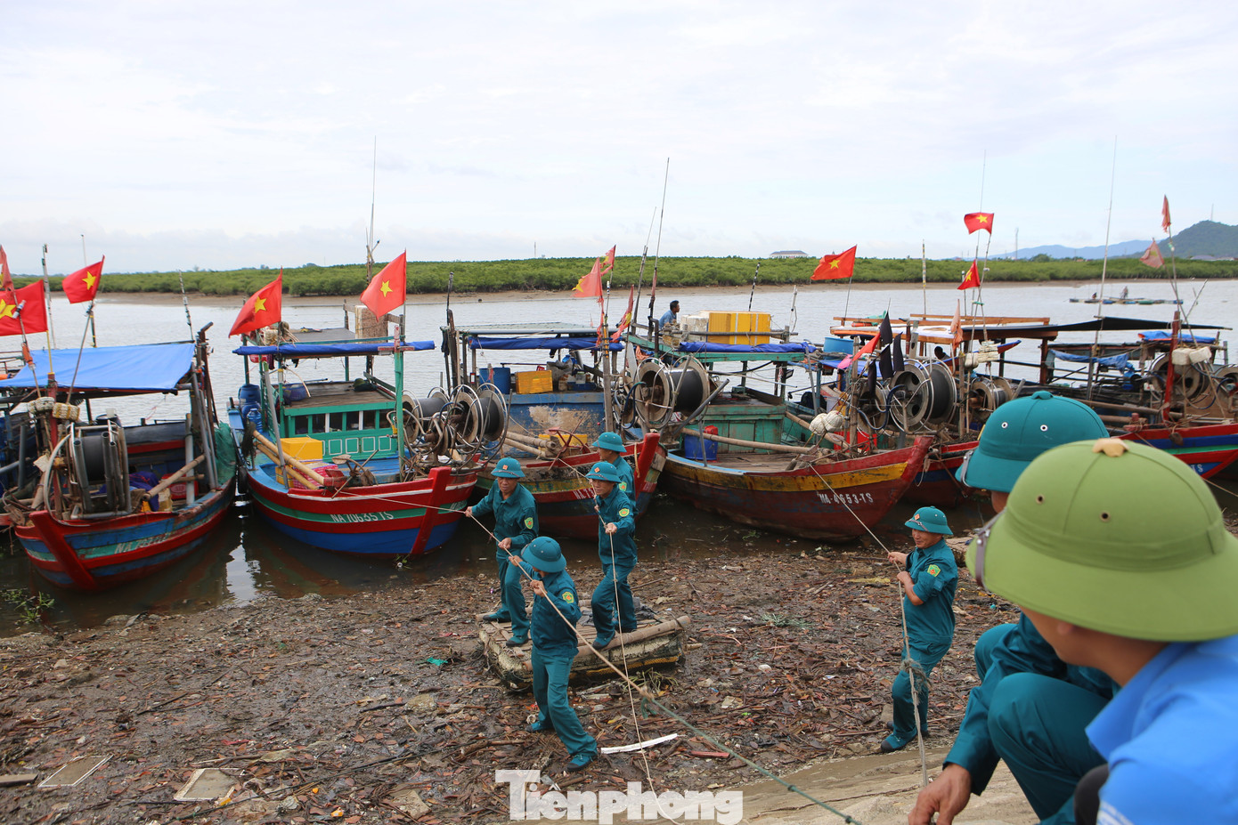 Hà Tĩnh cấm biển từ 7h30 sáng nay.