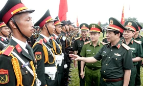 Đại tướng Phan Văn Giang thị sát tổng hợp luyện diễu binh tại TB4