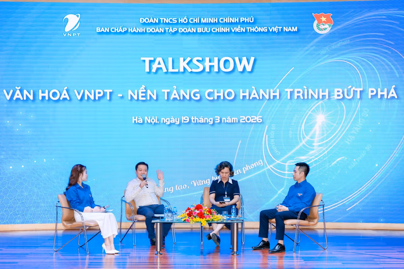 3doi-thoai-thanh-nien.jpg
