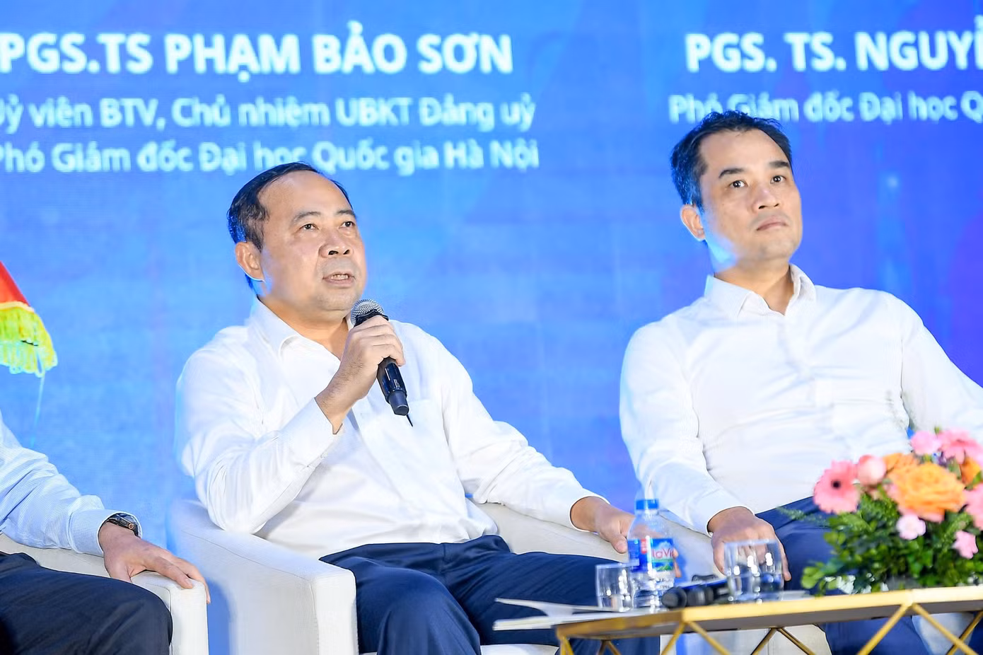 4khoa-hoc-cong-nghe.jpg