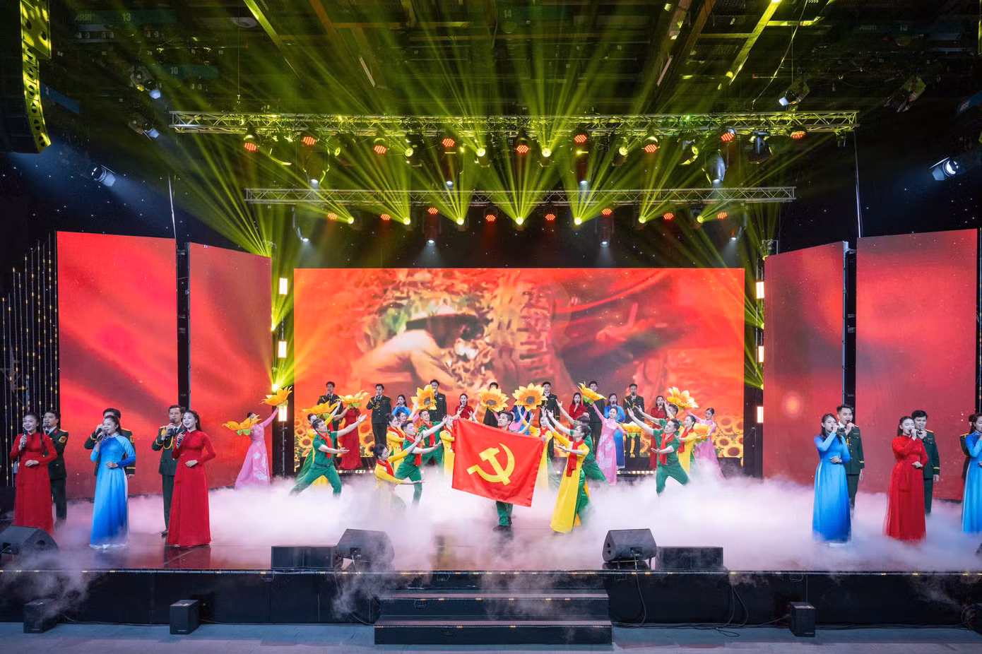 4bao-ve-nen-tang-tu-tuong-cua-dang.jpg