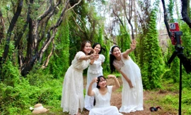 Rừng tràm phủ rêu ở Khánh Hòa đẹp như cổ tích, thu hút bạn trẻ đến check in