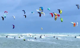 200 vận động viên sẽ tranh tài tại Giải lướt ván diều quốc tế Mỹ Hòa 2026 