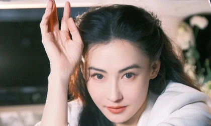 Nghệ sĩ cho nhân viên nghỉ Tết một tháng hưởng lương