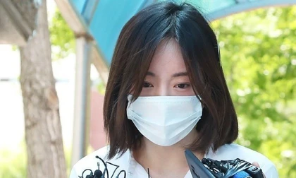 Tiểu thư tài phiệt bị bắt ở sân bay