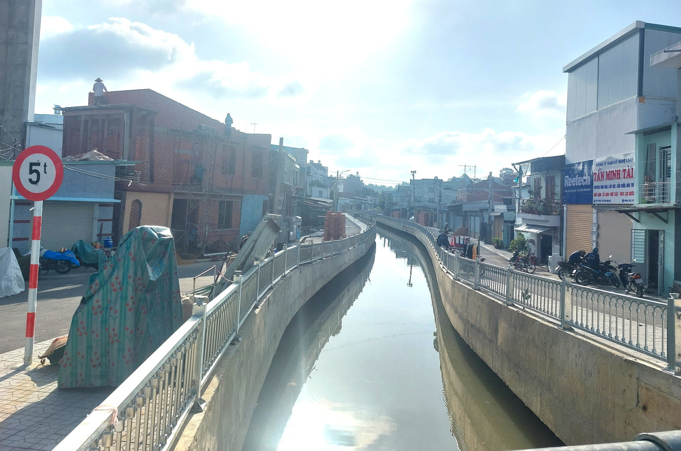 kenh-thoat-nuoc-12.jpg