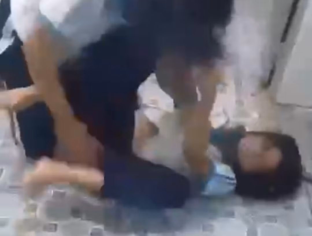 nu-sinh.jpg