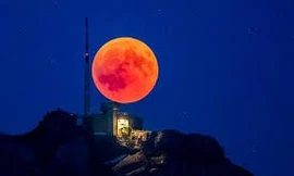 Trăng Máu: Hiện tượng kỳ diệu khiến mọi thứ được khuếch đại lên mức tối đa