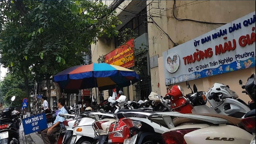 Điểm trông giữ xe của Cy Anh Duy cạnh Chi cục thuế quận Hai Bà Trưng