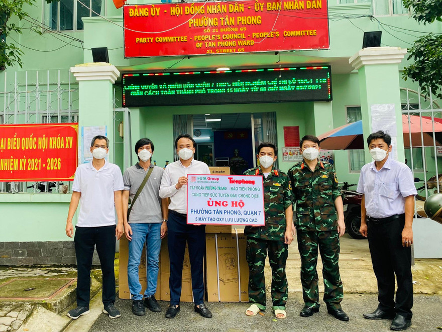 Bác sĩ chia sẻ tin vui khi tiếp nhận vật tư y tế bạn đọc hỗ trợ