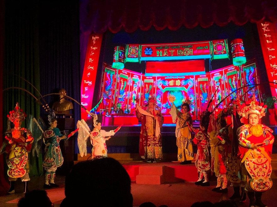 Mang không gian hát bội đến gần sinh viên