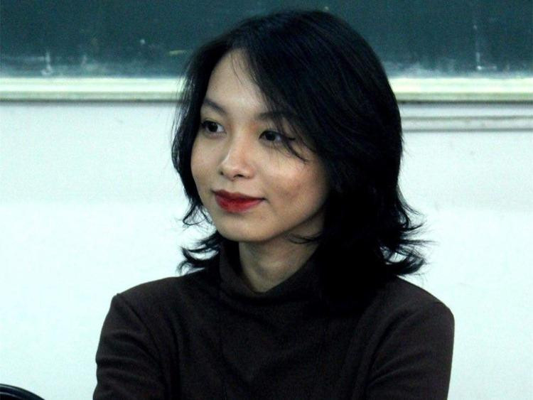 Khi gen Z “sống ảo” kiểu học giỏi, thu hút hàng ngàn lượt xem