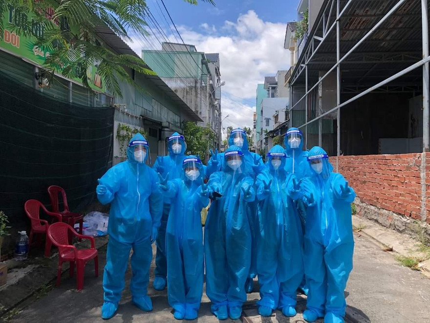 TP. HCM: Tiêm vắc xin cho tình nguyện viên tham gia phòng, chống dịch