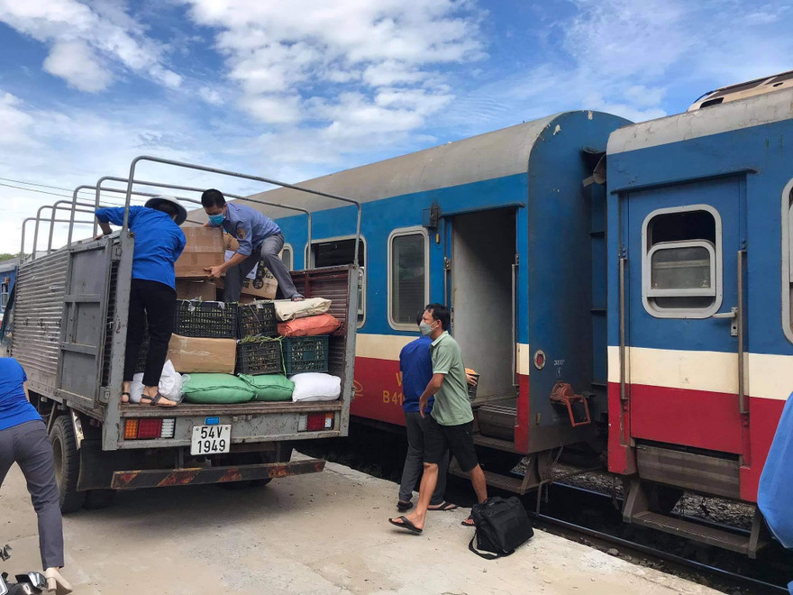 Sẻ chia cùng Sài Gòn chống dịch