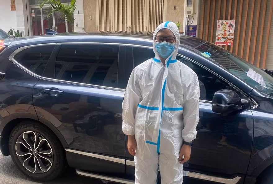 Nguyễn Thành Lân: “Sài Gòn mưa không khiến chúng tôi dừng thiện nguyện” 