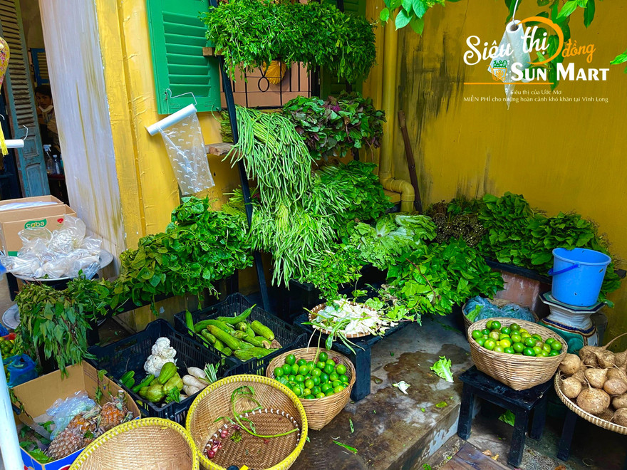 Chàng sinh viên về quê nhà Vĩnh Long mở “siêu thị 0 đồng” giúp người nghèo 