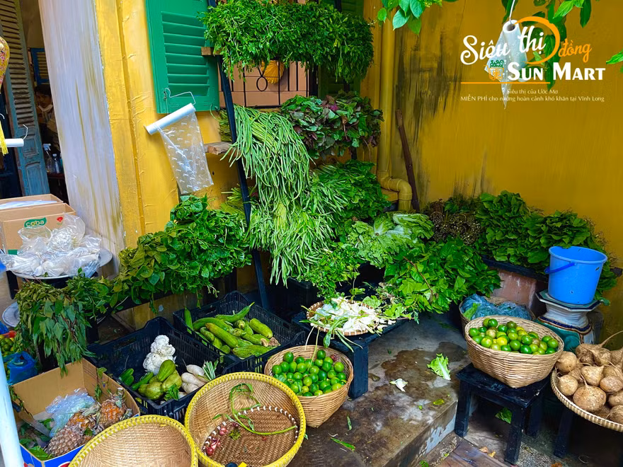 Chàng sinh viên về quê nhà Vĩnh Long mở “siêu thị 0 đồng” giúp người nghèo 
