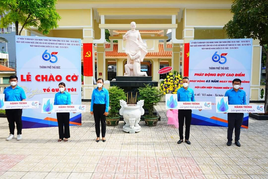 Phát động đợt thi đua cao điểm “Thanh niên TP. HCM tham gia phòng, chống dịch COVID-19”