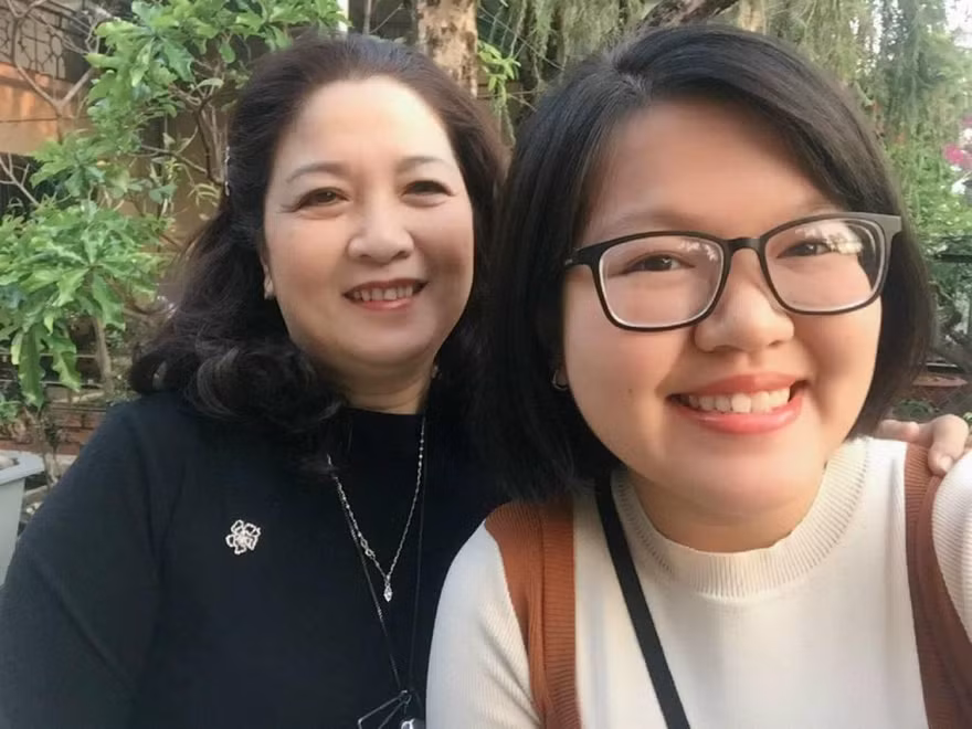 Cô gái thích làm thơ và cơ duyên đến với cuốn sách đầu tay