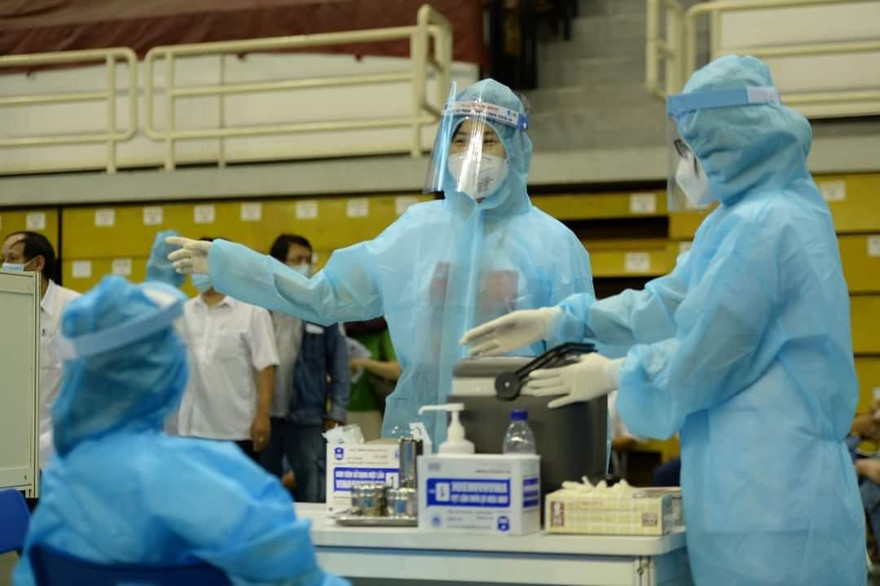 Những nghệ sĩ trẻ nơi tuyến đầu chống dịch