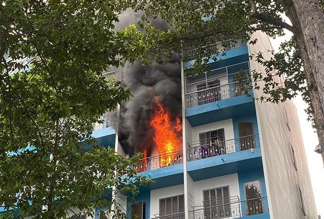 Trường ĐH Kinh tế TP. HCM cho sinh viên tại KTX bị cháy ở tạm tại KTX 135 Trần Hưng Đạo