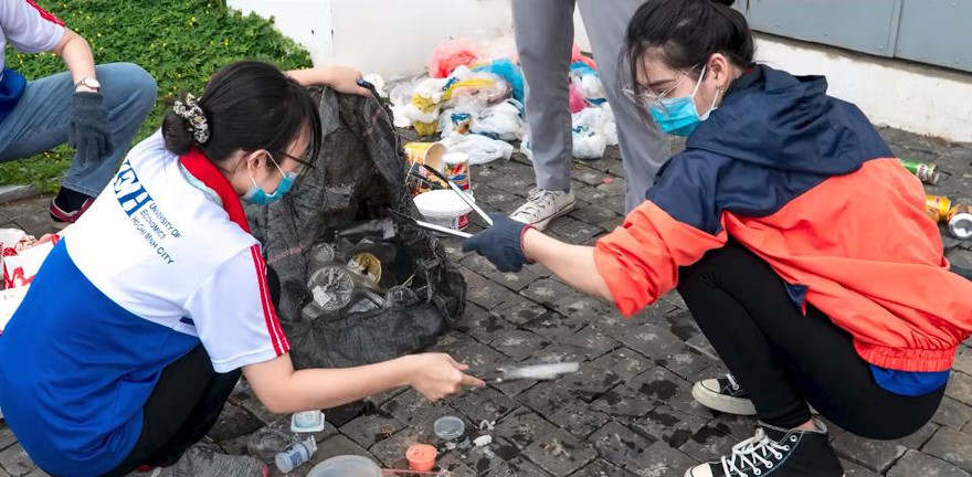 Sinh viên trường ĐH Kinh tế TP. HCM sống xanh với ‘3 R’