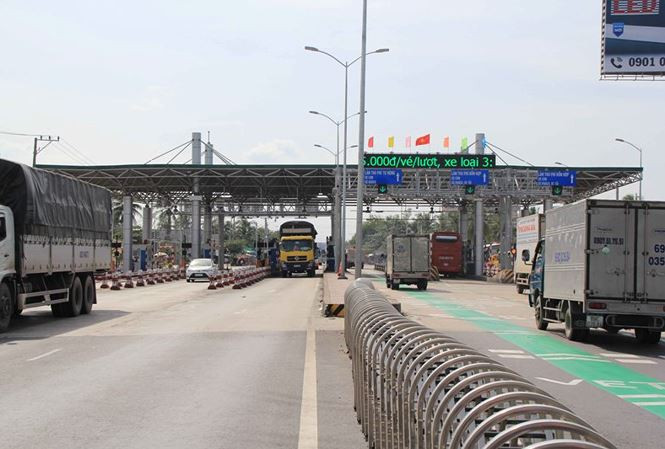 Trạm thu phí Cai Lậy vẫn phải xả trạm sau 1 ngày thu phí trở lại