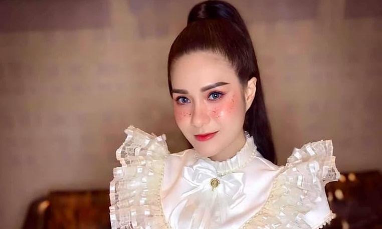 Tưởng Ngọc Trinh ở biệt thự 50 tỷ đã choáng, ca sĩ Di Băng có nhà 200 tỷ còn sốc hơn