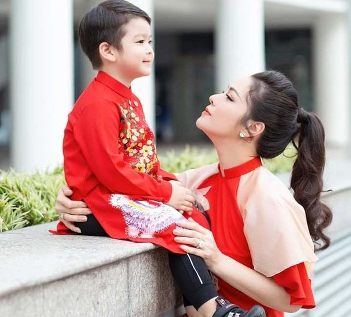 Nhật Kim Anh tức giận