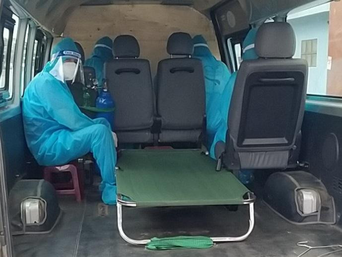 220 trong tổng số 226 xe khách 16 chỗ Công ty Cổ phần Phương Trang chi viện cho chống dịch đã được hoán cải thành xe vận chuyển bệnh. 