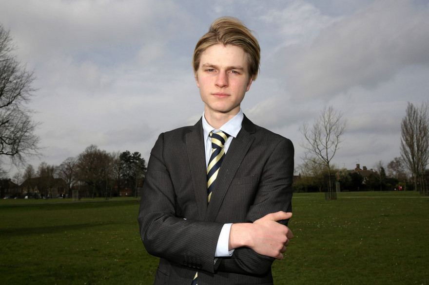 Tự tử vì không chọn được ảnh 'tự sướng' ưng ý