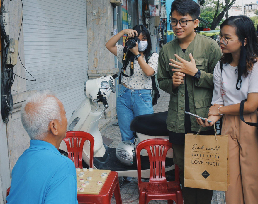 Cùng ESG ngồi nghe ông bà kể chuyện