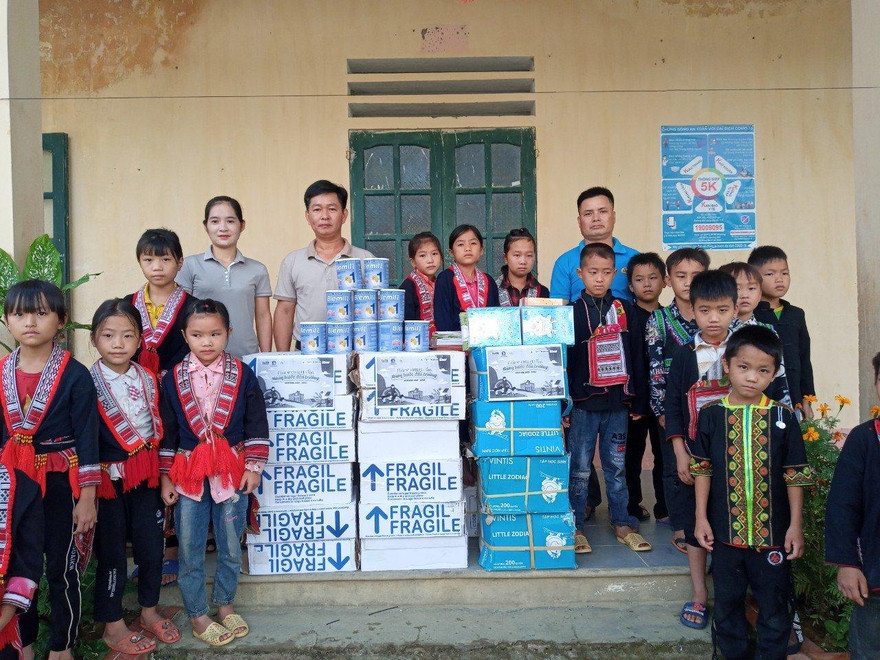  “Chia sẻ cùng em thơ - Nâng bước đến trường 2021”