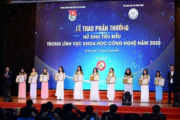 Cơ hội nhận giải thưởng "Nữ sinh viên tiêu biểu trong lĩnh vực Khoa học Công nghệ"