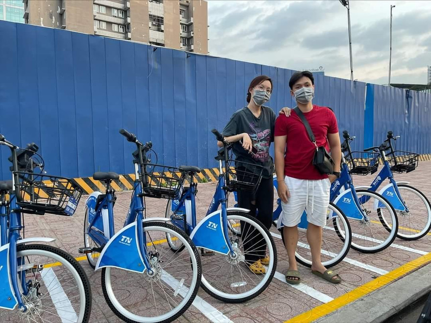 Bạn trẻ hào hứng khi TP. HCM thử nghiệm mô hình 'xe đạp công cộng' 