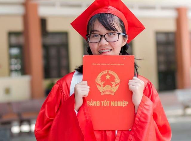 Ước mơ trở thành bác sĩ thú y của cô bạn thủ khoa