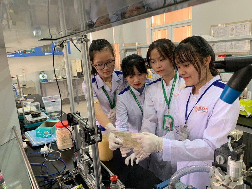 Đi tìm giải pháp thay thế khẩu trang y tế