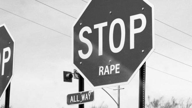 Bố mời kẻ 'hại đời' con gái về nhà rồi tra tấn đến chết