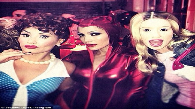 Sao thế giới rộn ràng mùa Halloween